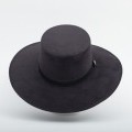 Sombrero de ala ancha color negro  